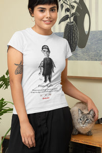 Camiseta blanca mujer con ilustración de Franz Kafka por Fernando Vicente.