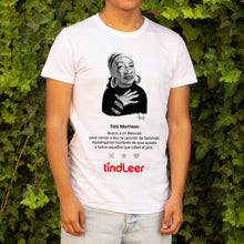 Cargar imagen en el visor de la galería, Camiseta blanca hombre con ilustración de Toni Morrison por Fernando Vicente.