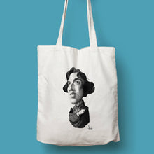 Cargar imagen en el visor de la galería, Tote bag natural con asa natural con ilustración de Oscar Wilde por Fernando Vicente