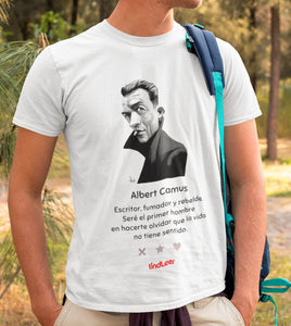 Camiseta blanca hombre con ilustración de Albert Camus por Fernando Vicente