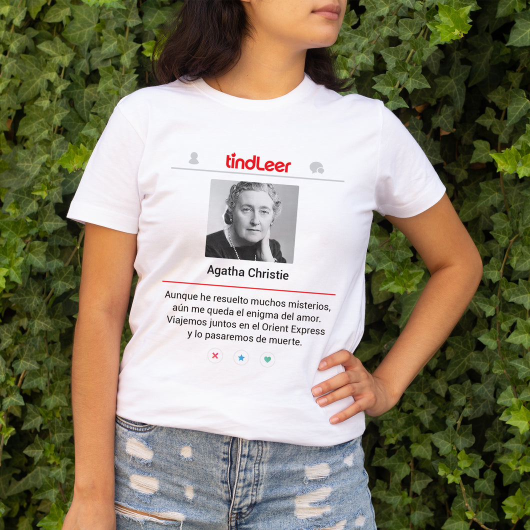 camiseta mujer tindleer agatha christie humor literario escritora regalos para lectores misterios reina del crimen asesinato en el orient express poirot