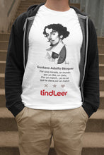 Cargar imagen en el visor de la galería, Camiseta blanca hombre con ilustración de Gustavo Adolfo Bécquer dibujada por Fernando Vicente.
