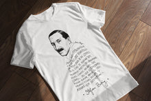 Cargar imagen en el visor de la galería, Camiseta blanca hombre con ilustración y cita de Stefan Zweig en español.