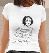 Cargar imagen en el visor de la galería, Camiseta blanca mujer con ilustración y cita de Mary Shelley en español.