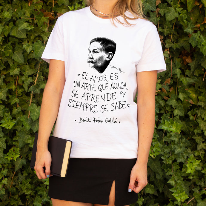 Camiseta blanca mujer con ilustración y cita de Benito Pérez Galdós en español