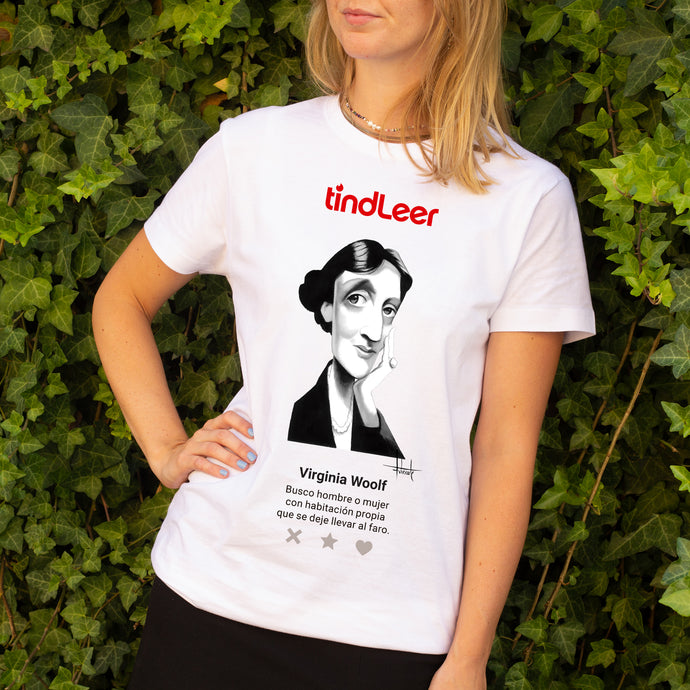 Camiseta blanca mujer con ilustración de Virginia Woolf por Fernando Vicente.