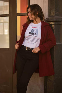 camiseta mujer tindleer agatha christie humor literario escritora regalos para lectores misterios reina del crimen asesinato en el orient express poirot