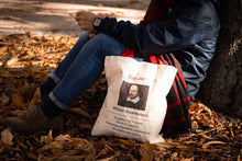 Cargar imagen en el visor de la galería, Tote bag William Shakespeare - Colección Clásica