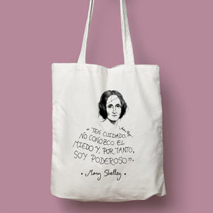 Tote bag natural con asa natural con ilustración y cita de Mary Shelley en español.