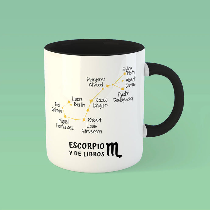 Taza 'Escorpio y de libros'