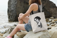 Cargar imagen en el visor de la galería, Tote bag natural con asa negra con ilustración de Gustavo Adolfo Bécquer por Fernando Vicente