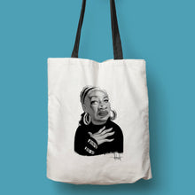 Cargar imagen en el visor de la galería, Tote bag natural con asa negra con ilustración de Toni Morrison por Fernando Vicente