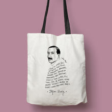 Cargar imagen en el visor de la galería, Tote bag de color natural con asa negra con ilustración y cita de Stefan Zweig en inglés.