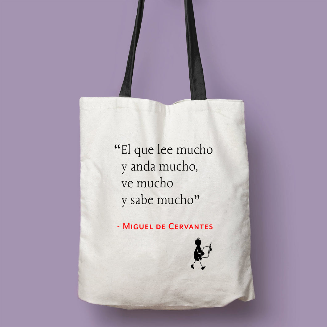 Tote bag natural con asa negra de la colección Quotes & Co con cita de Miguel de Cervantes sobre la lectura