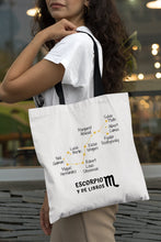 Cargar imagen en el visor de la galería, Tote bag &#39;Escorpio y de libros&#39;