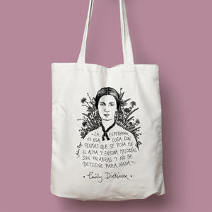 Tote bag natural con asa natural con ilustración y cita de Emily Dickinson en español.