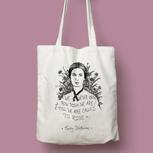 Tote bag natural con asa natural con ilustración y cita de Emily Dickinson en inglés.