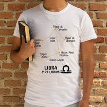 Cargar imagen en el visor de la galería, Camiseta &#39;Libra y de libros&#39; - hombre