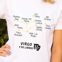 Cargar imagen en el visor de la galería, Camiseta &#39;Virgo y de libros&#39; - mujer