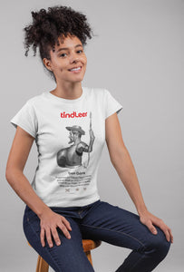 Camiseta blanca mujer con ilustración de Don Quijote dibujada por Fernando Vicente.